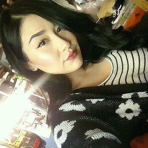 Meet your Posher, Edith